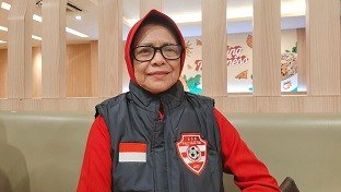 Fadlun A Hamid, youth football coach in Palu