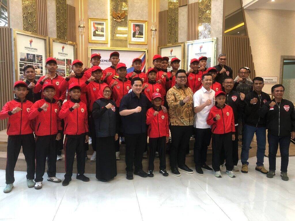 The Palu Selection team received by Minister Erick Thohir and Deputy Minister Taufik Hidayat