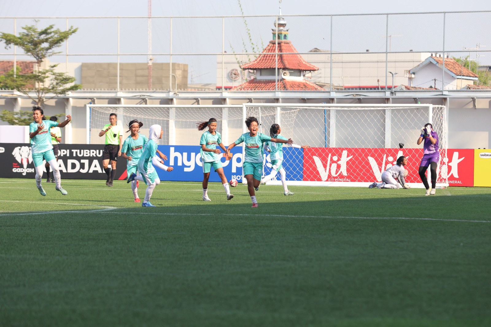 Sabrina Dwi Ristiyana taking the decisive penalty in the final